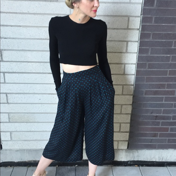 Zara ribbed knit black long sleeve crop top - Picture 2 of 7